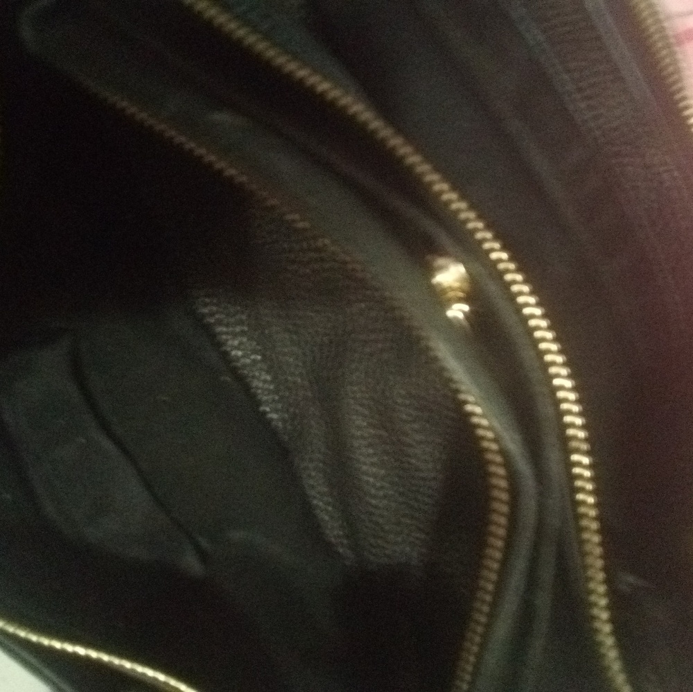 Purse - Picture 4 of 7